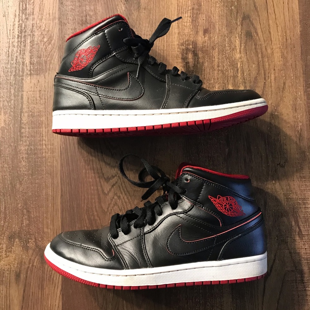 Nike air Jordan 1 mid black/red 8Mens